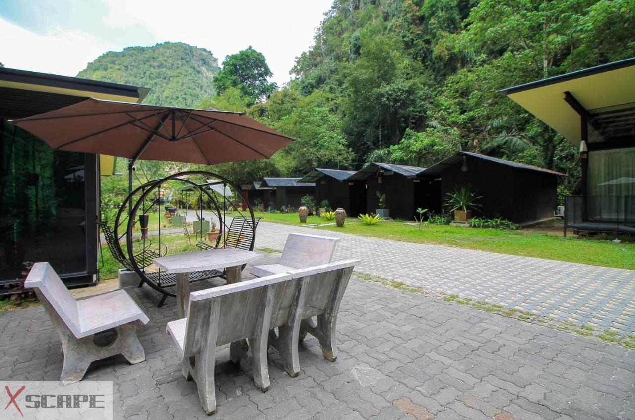 Xscape Tambun Villa Ipoh Buitenkant foto