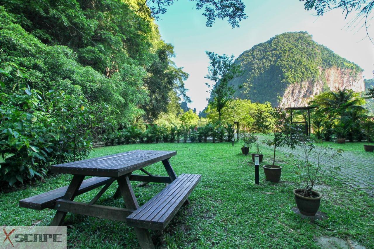 Xscape Tambun Villa Ipoh Buitenkant foto